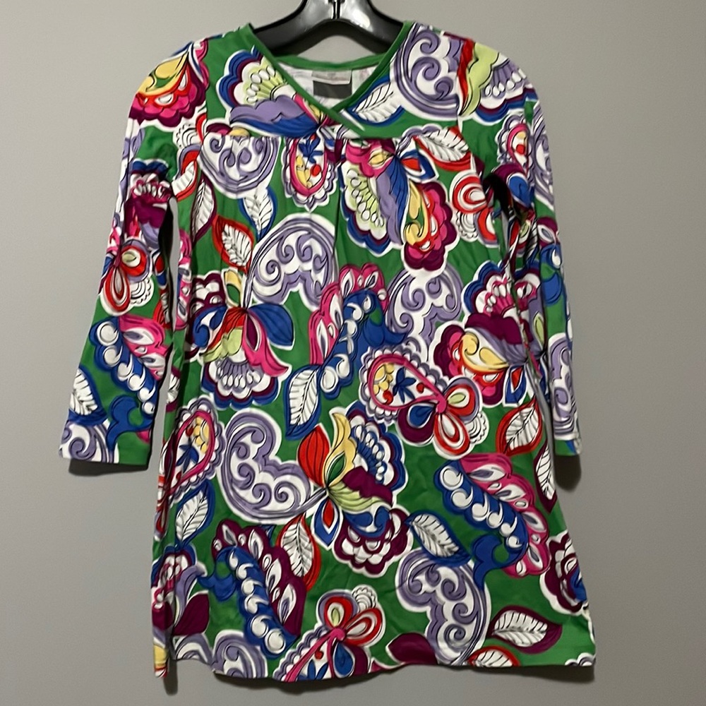 Hanna Andersson Green Paisley Print Multi-Color Long Sleeve.
